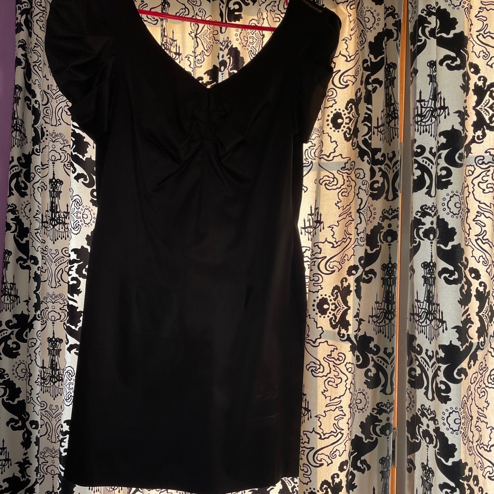Black party dress| H&M| S:8